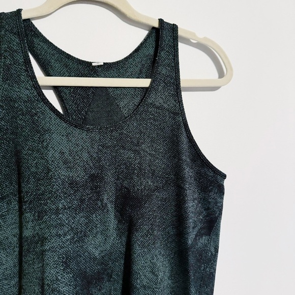 Lululemon - Dark Green and Black Origami Tank - Picture 2 of 4